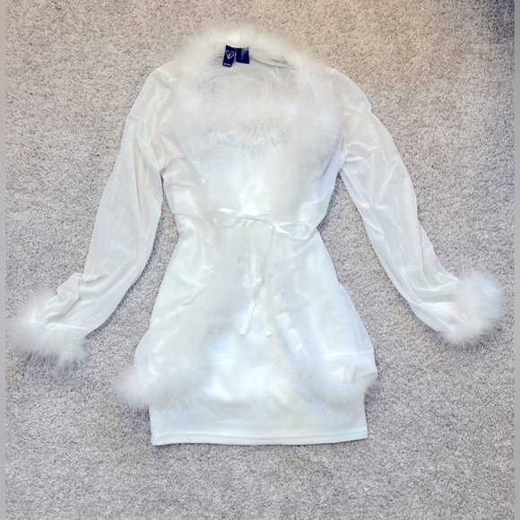 Windsor Good Girl Gone Glam Feather Mini Dress - Picture 4 of 4